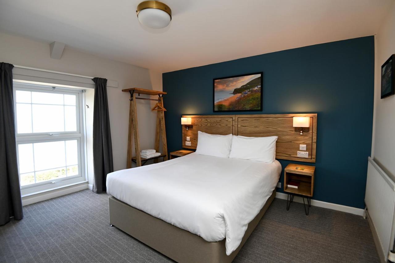 Ship Inn Aberporth Extérieur photo