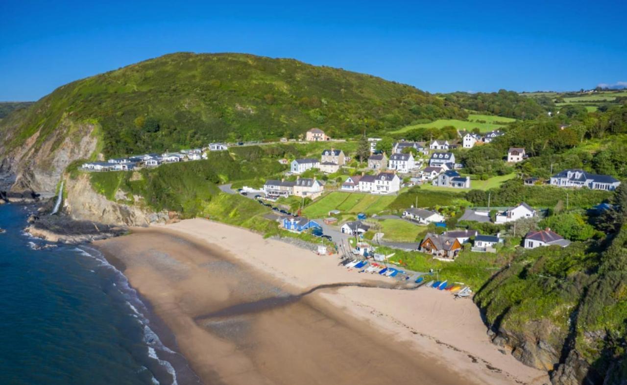 Ship Inn Aberporth Extérieur photo