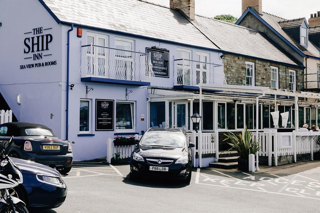 Ship Inn Aberporth Extérieur photo