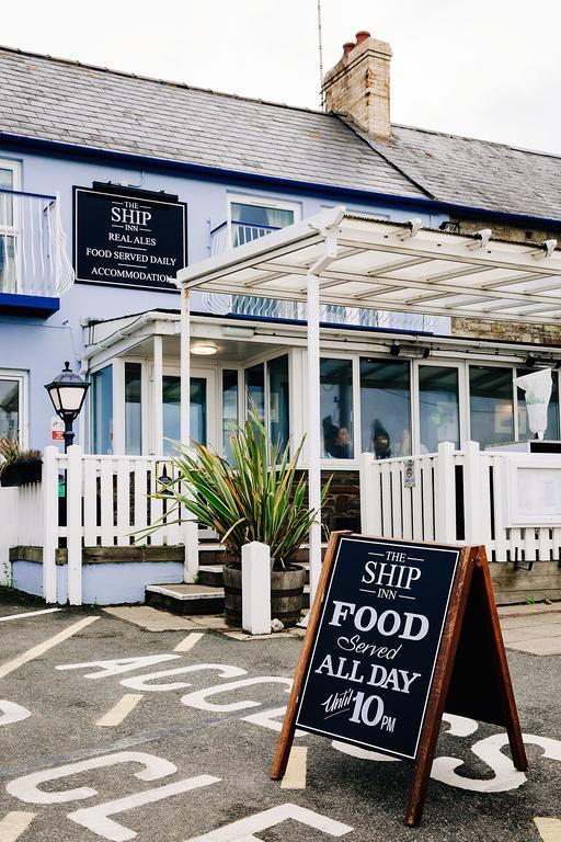 Ship Inn Aberporth Extérieur photo